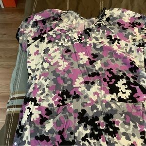 Scrub top